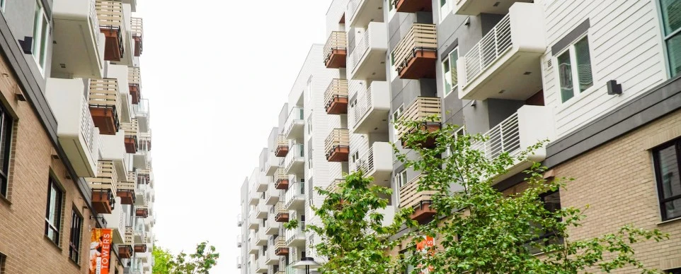 Separating housing and employment: what is changing
